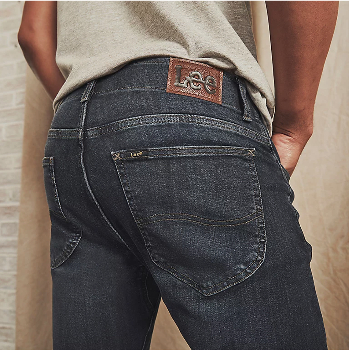 Lee se compromete a encontrar soluciones de diseño más innovadoras para ofrecer mejores productos que satisfagan la creciente demanda de ropa de alta calidad.